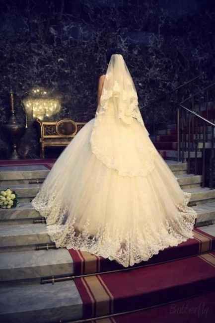 Você ficou com a primeira opção de vestido ou continuou procurando?