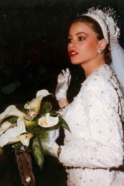 1)Batalha de vestidos famosos - Sofia Vergara