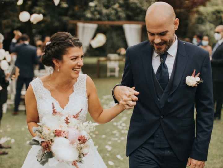 Competição de decotes: barco ou em V? - 1