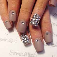 Unhas 4