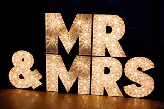 Mr & Mrs luminoso