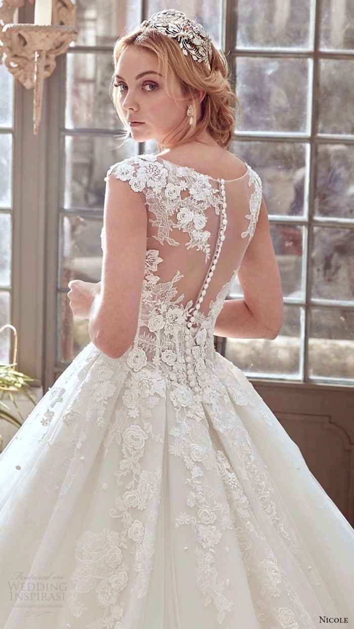Costas do vestido de noiva