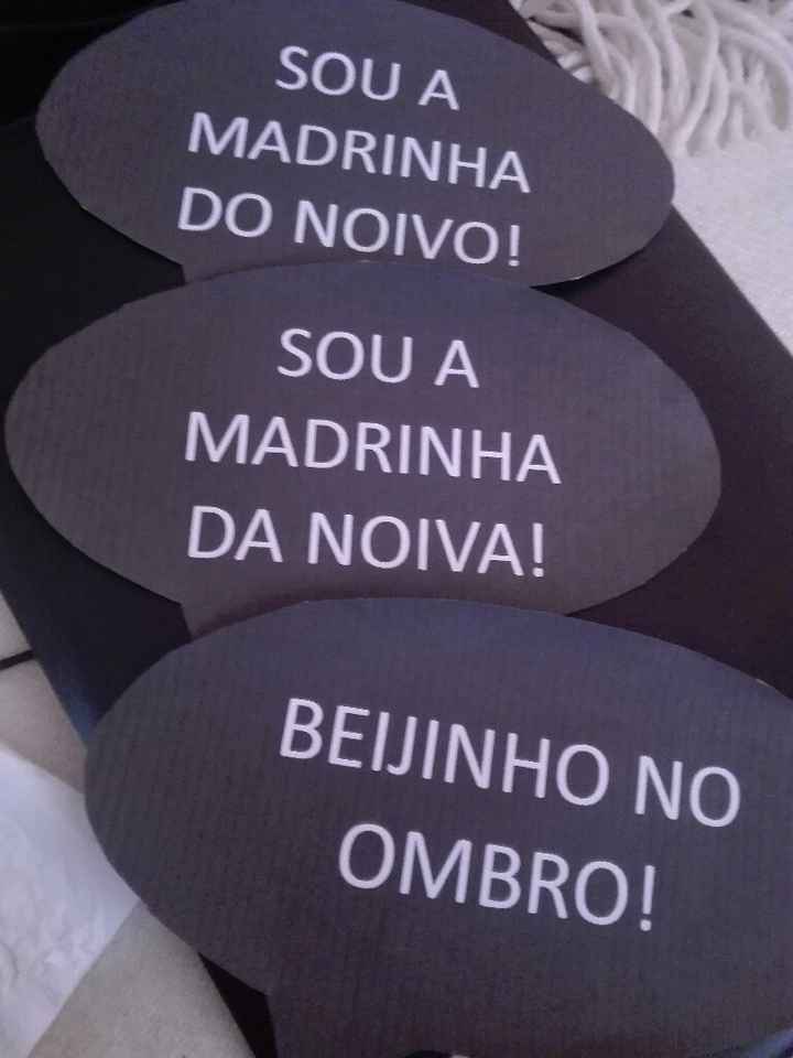  Placards - 4