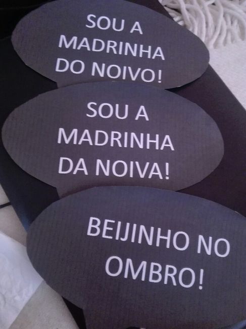  Placards - 4