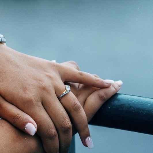 Bora partilhar o nosso anel de noivado? 💍😍 - 1