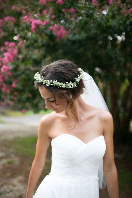 Coroa de flores e veu