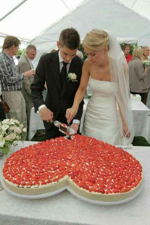 Bolo de casamento romântico mas diferente - 1