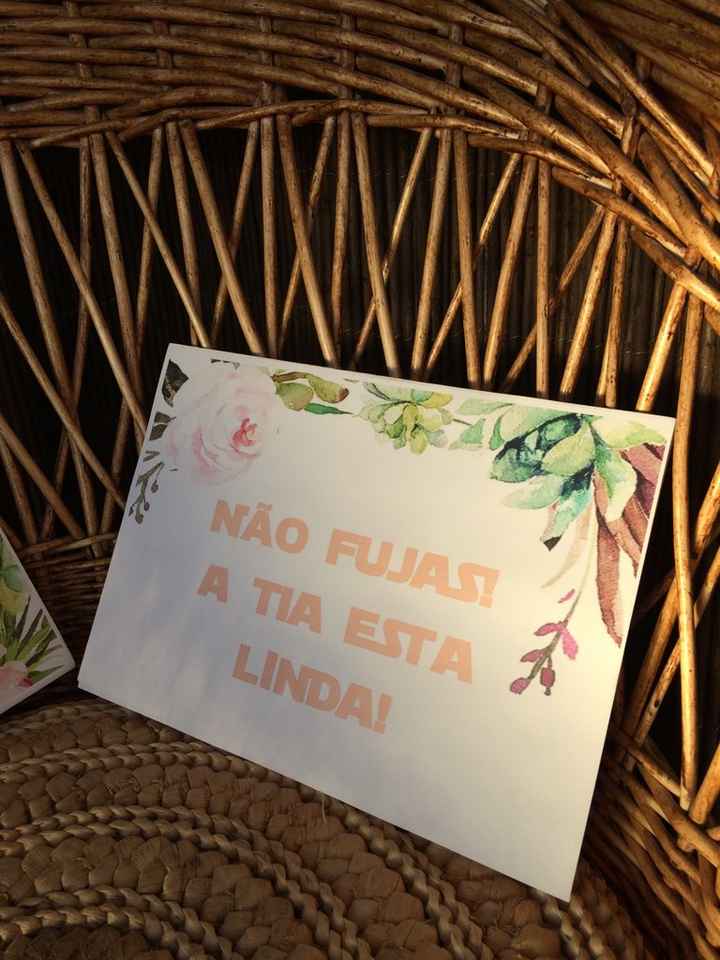 Placas dos meninos para entrada na cerimónia -check - 2
