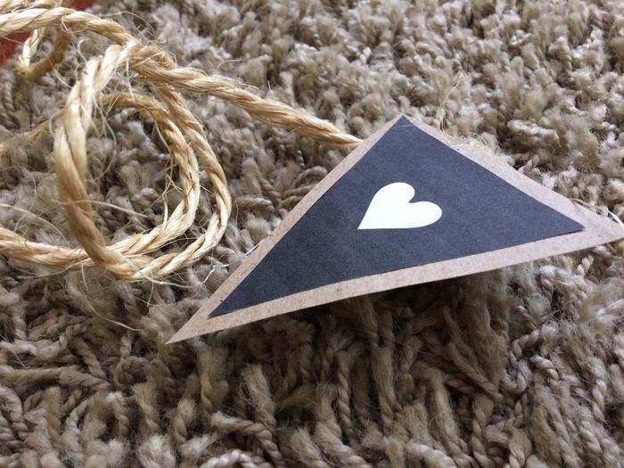 Grinalda + placa diy para estante lembranças - check - 2
