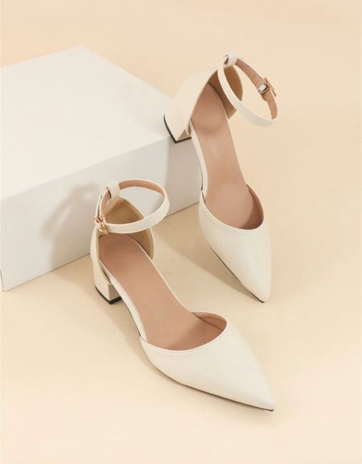 Sapatos, acessórios e lingeri 6