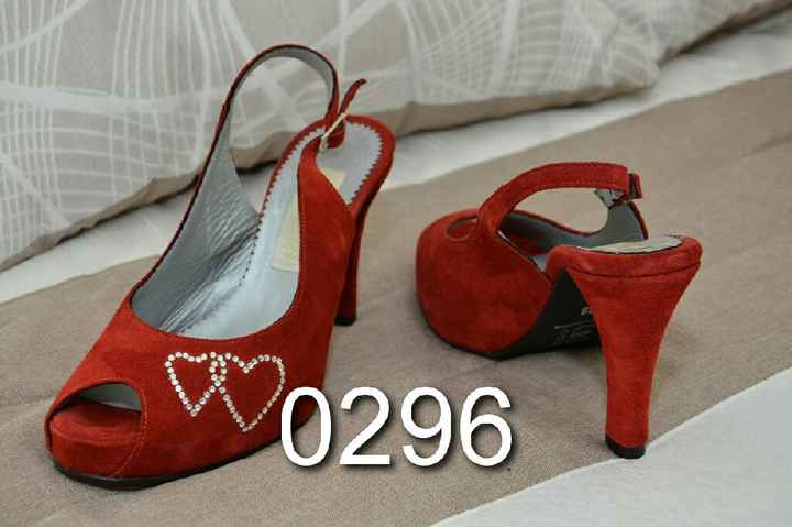 Partilha uma foto dos teus sapatos ... - 1