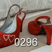Partilha uma foto dos teus sapatos ... - 1
