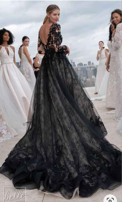 o Arco-íris invade a Comunidade: Inspirações pretas para Vestido de Noiva - 10