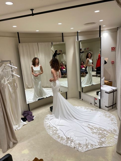 O corte do meu vestido é___ - 1