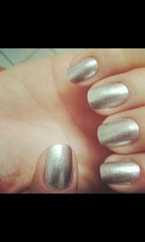 Unhas de noiva simples - 6