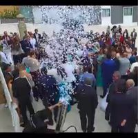 Lançamento de confetis - 1
