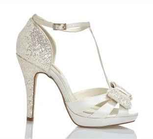 Sapatos para o dia c - Marca Menbur - 2