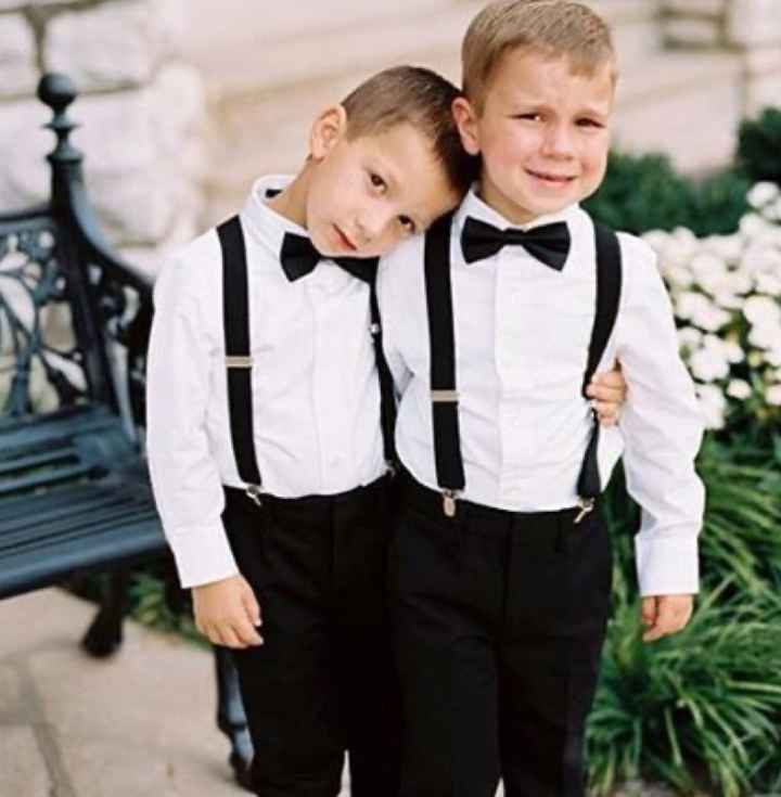 Ajuda com a roupa dos filhos da noiva - 1