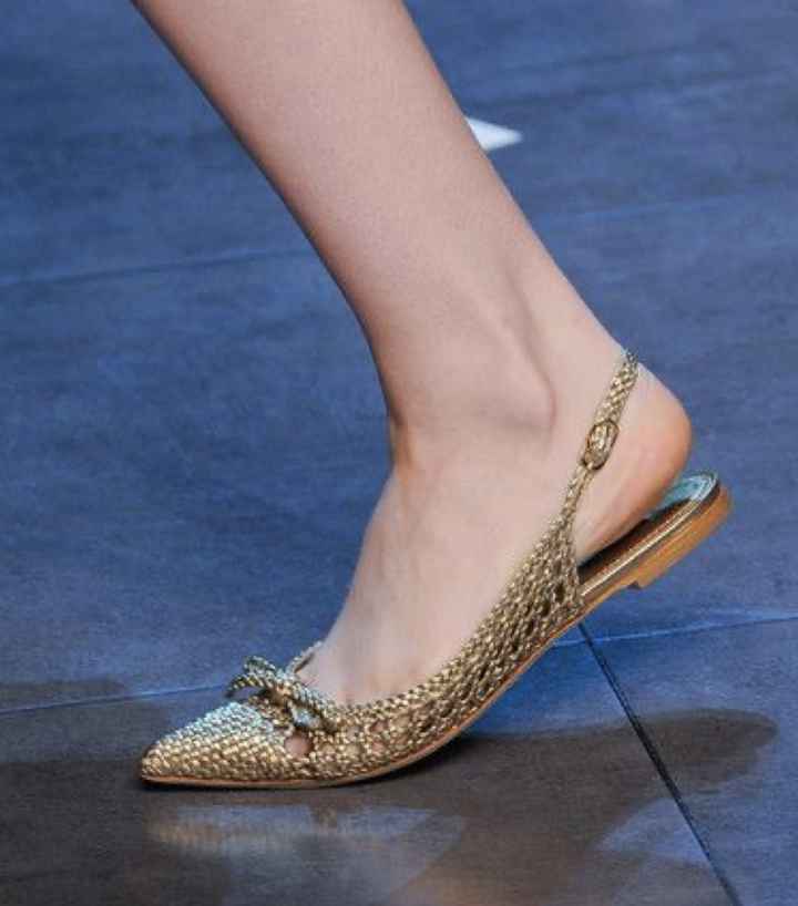 o Arco-íris 🌈invade a Comunidade  Inspirações com dourado  para Sapatos de Noiva - 1