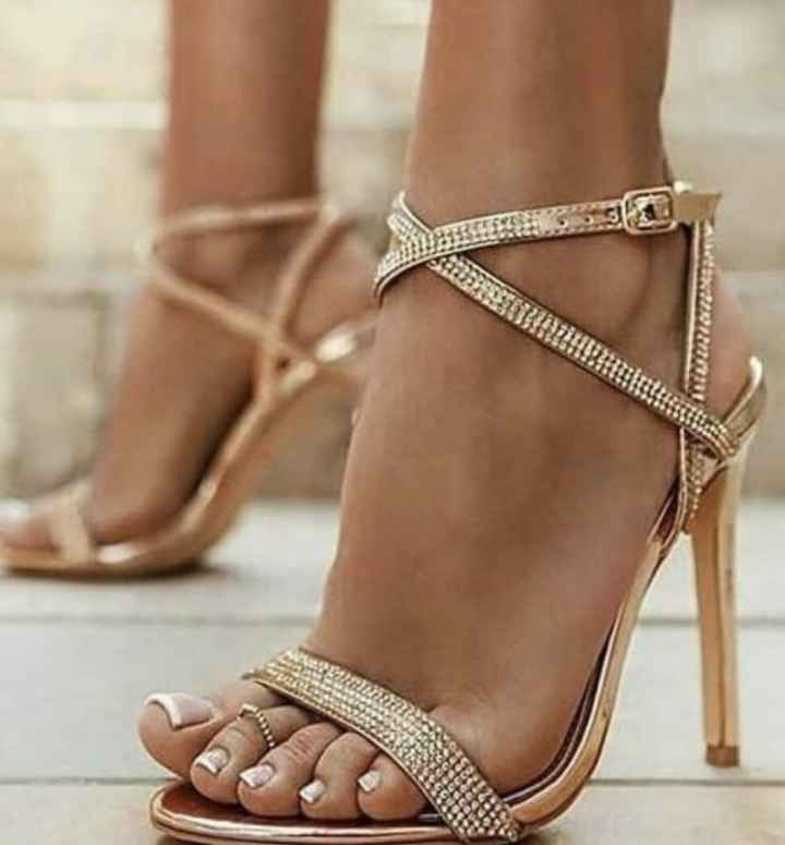 o Arco-íris 🌈invade a Comunidade  Inspirações com dourado  para Sapatos de Noiva - 2