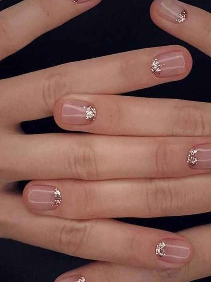 Last one🤩 O🌈 Arco-íris invade a Comunidade com Inspirações em Dourado para unhas 💅🏼 - 1