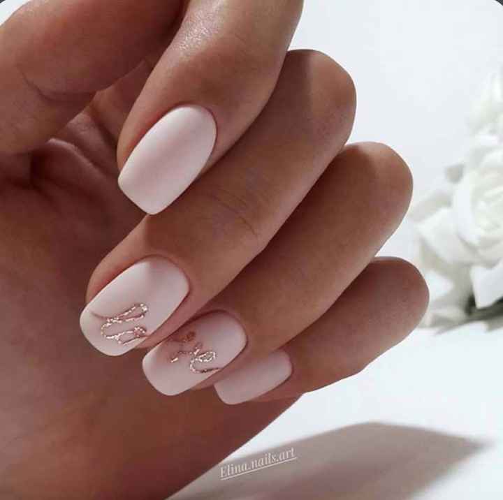 Last one🤩 O🌈 Arco-íris invade a Comunidade com Inspirações em Dourado para unhas 💅🏼 - 4