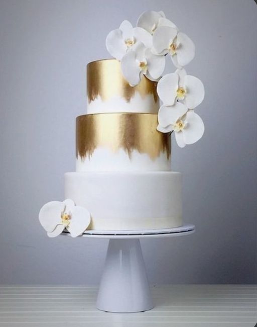 o arco-íris 🌈 Invadiu a comunidade com inspirações em dourado para Bolos 🍰 7