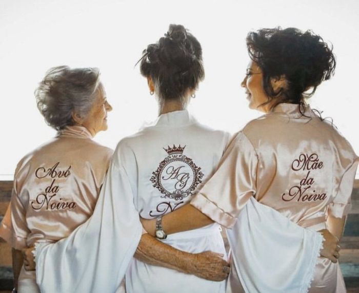 Poste AQUI: Inspirações de fotos com mães, sogras e avós 👇 - 1