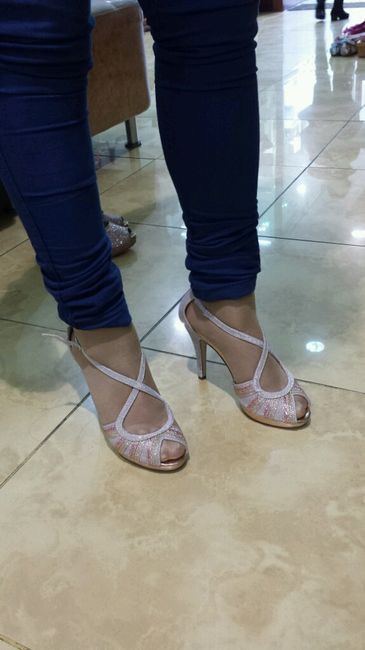 Sapatos - 1