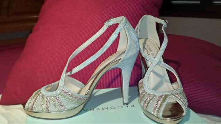 Sapatos - 1