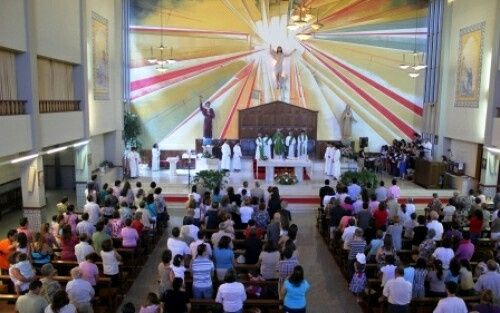 Casam numa igreja pequena ou grande? - 1