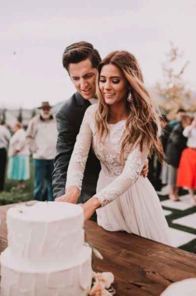 Cortar o bolo juntos