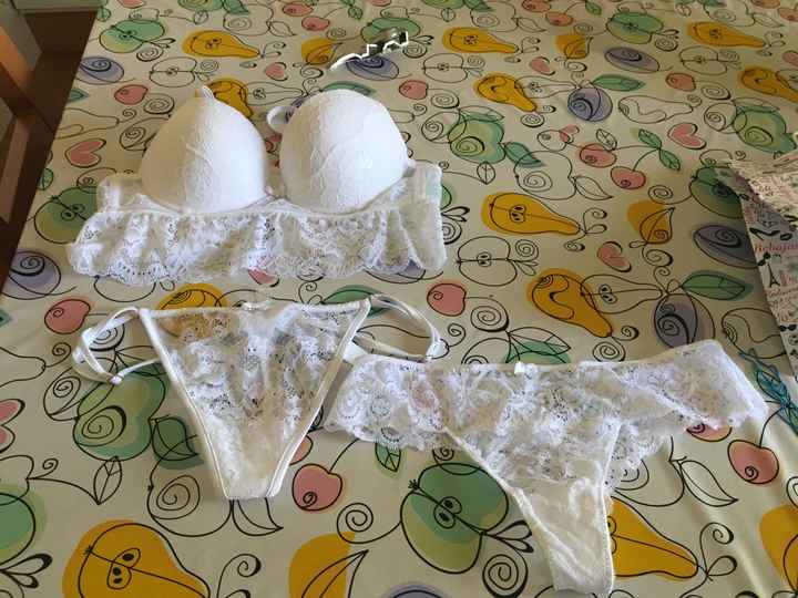 Check a lingerie - 1