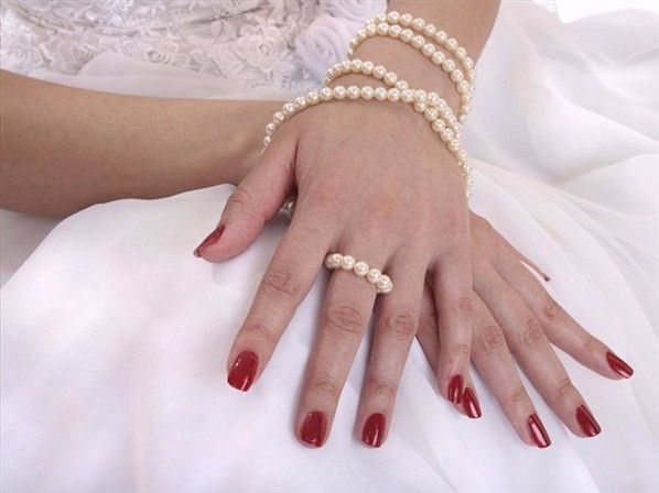 Noiva Unhas Vermelhas