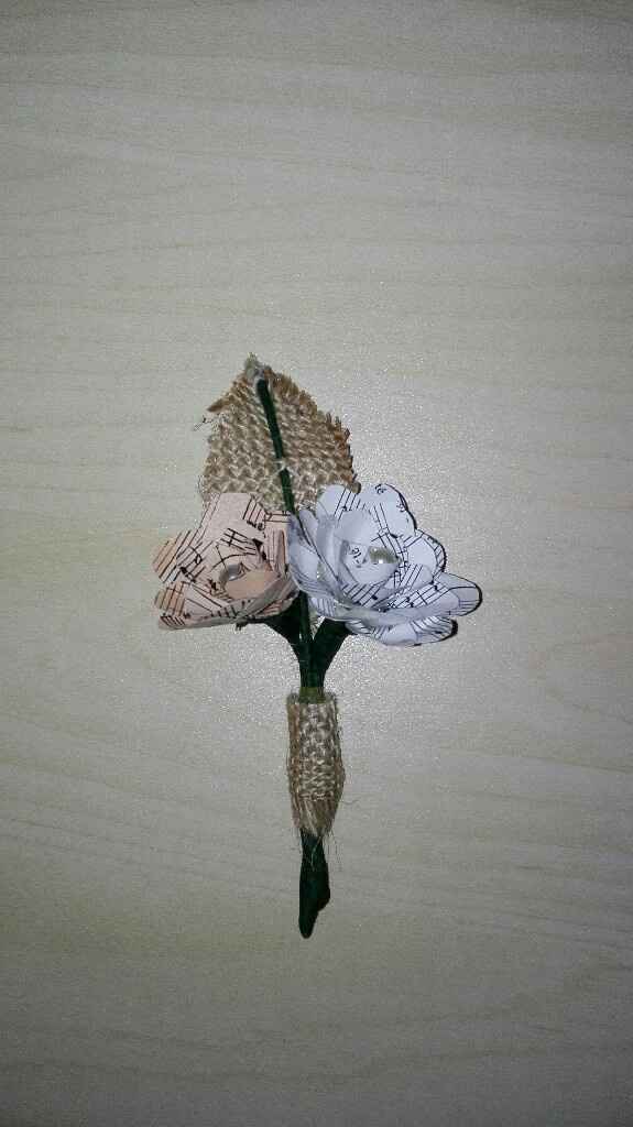  Boutonniere para o menino das alianças - 2