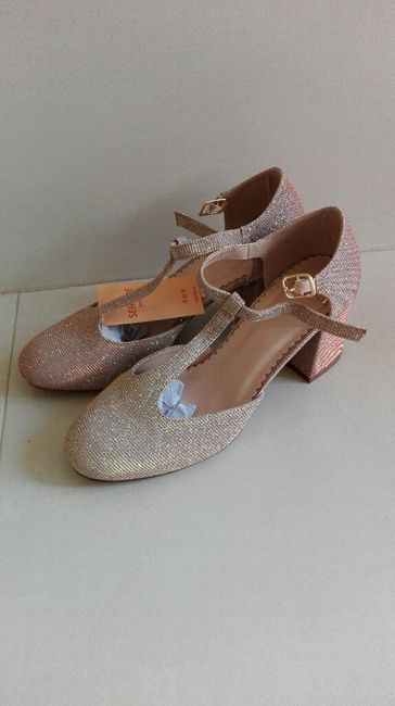 e usar os sapatos da cor da decoração? - 1