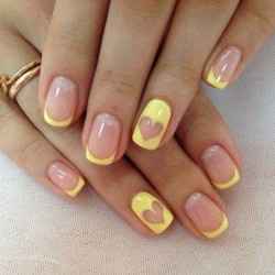 Try Yellow - Manicure - 1