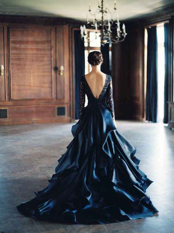 Wed in Black - 3 vestidos - 1