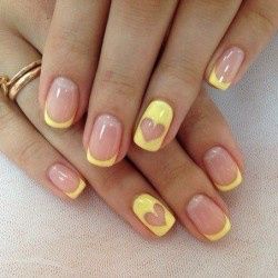 Try Yellow - Manicure - 1