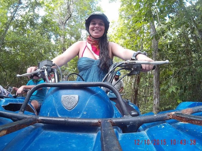 Passeio de moto na selva 3