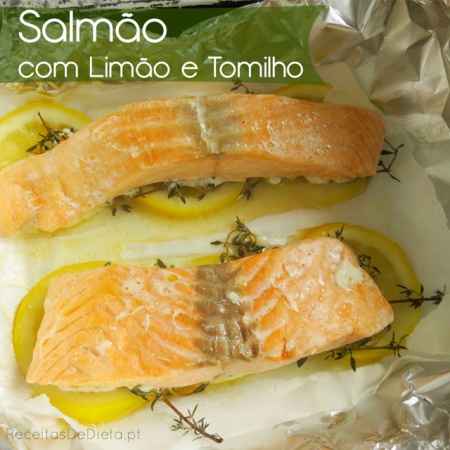 Salmão com limão e tomilho