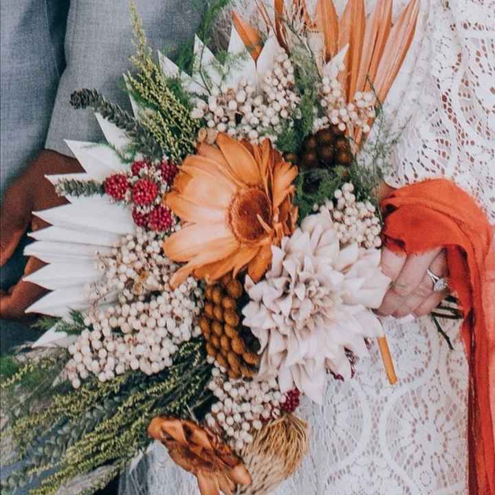 Arco íris  🌈invade a comunidade! Bouquet flores secas laranja - 4