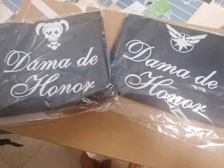 Damas de honor de 4 a 2 😒 - 1