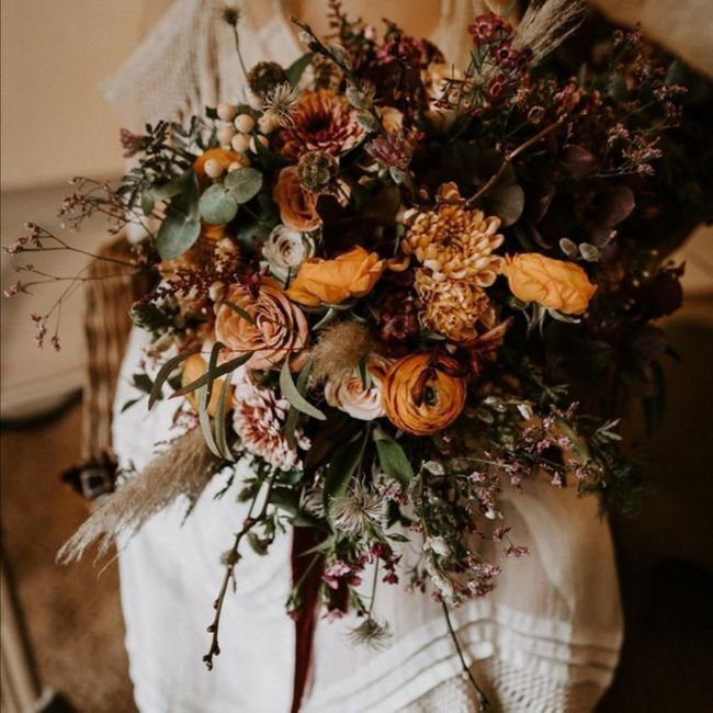 Arco íris  🌈invade a comunidade! Bouquet flores secas laranja 4