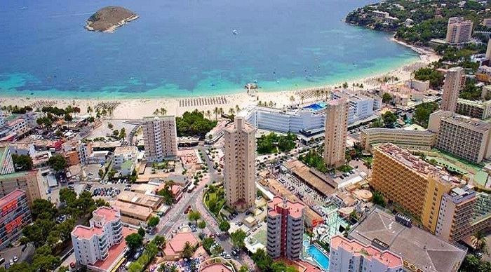 a praia
