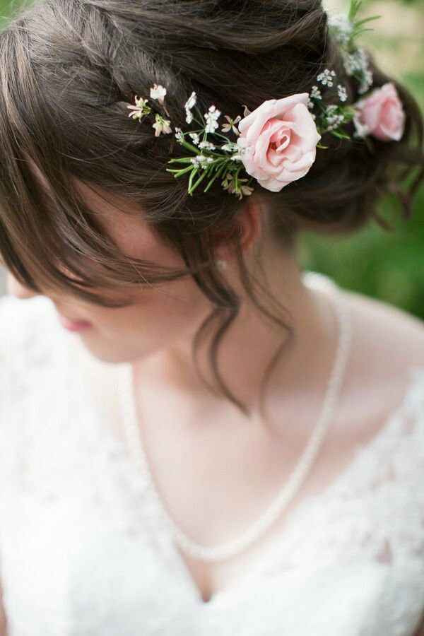 Inspirações de flores no cabelo - 13