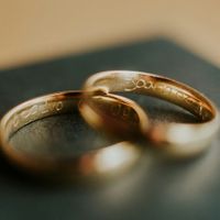 Data, nome ou frase: o que irás gravar nas alianças? - 1