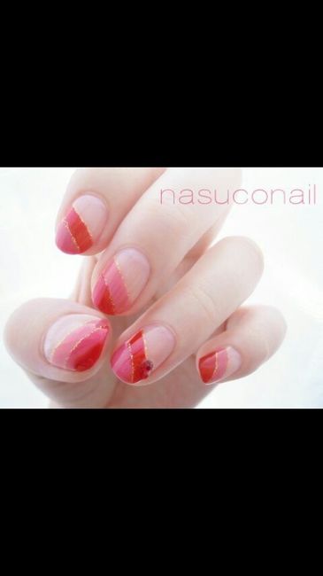 Procuro inspirações de unhas que misturem vermelho e rosa - 1