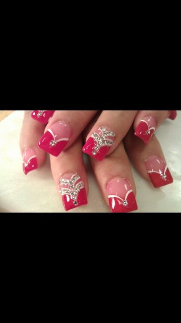 Procuro inspirações de unhas que misturem vermelho e rosa - 1