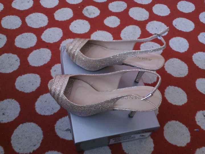 Chegaram os sapatos e comecei dyi copos - 1